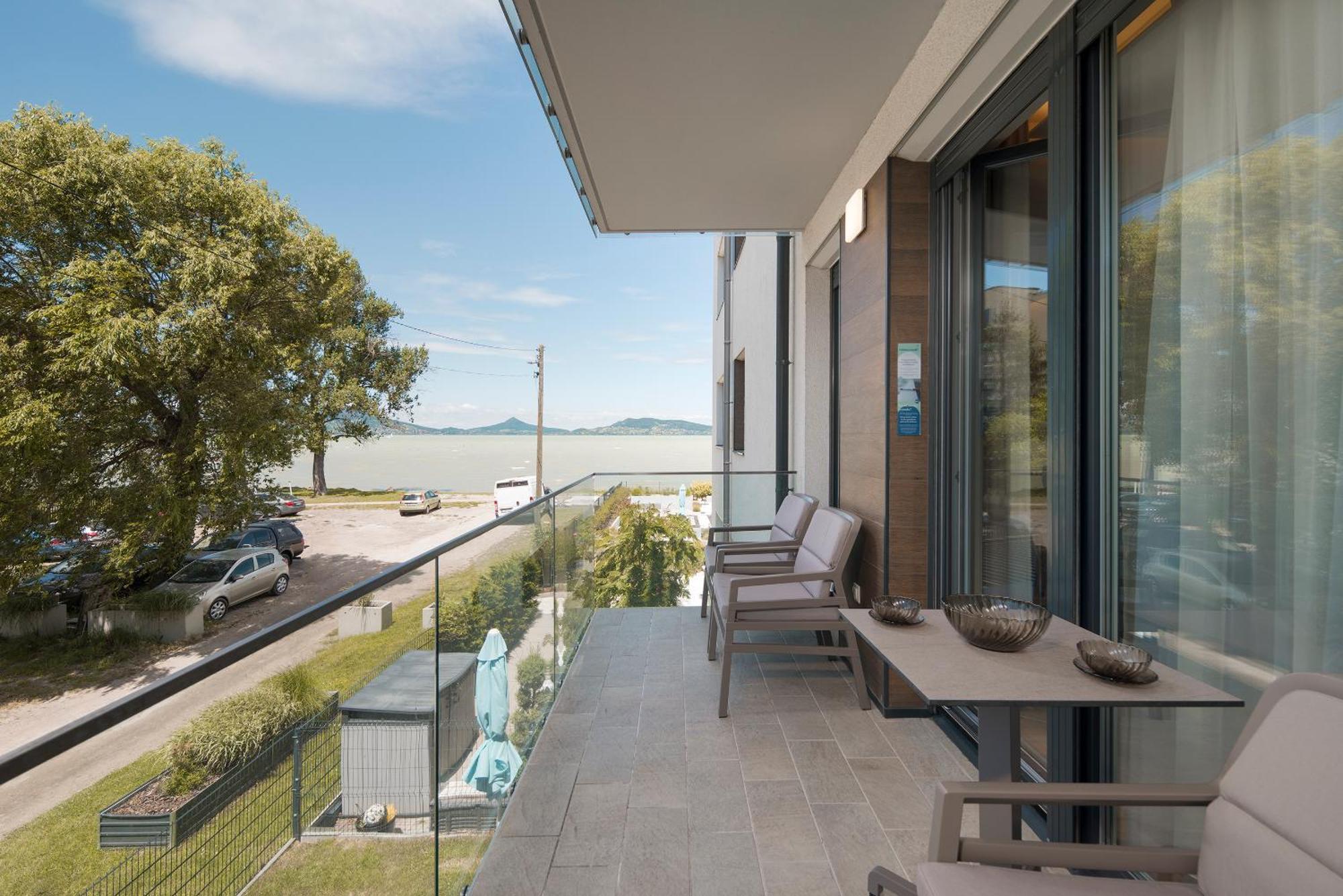 Sunset Resort - Lakeside Apartment Fonyód Стая снимка