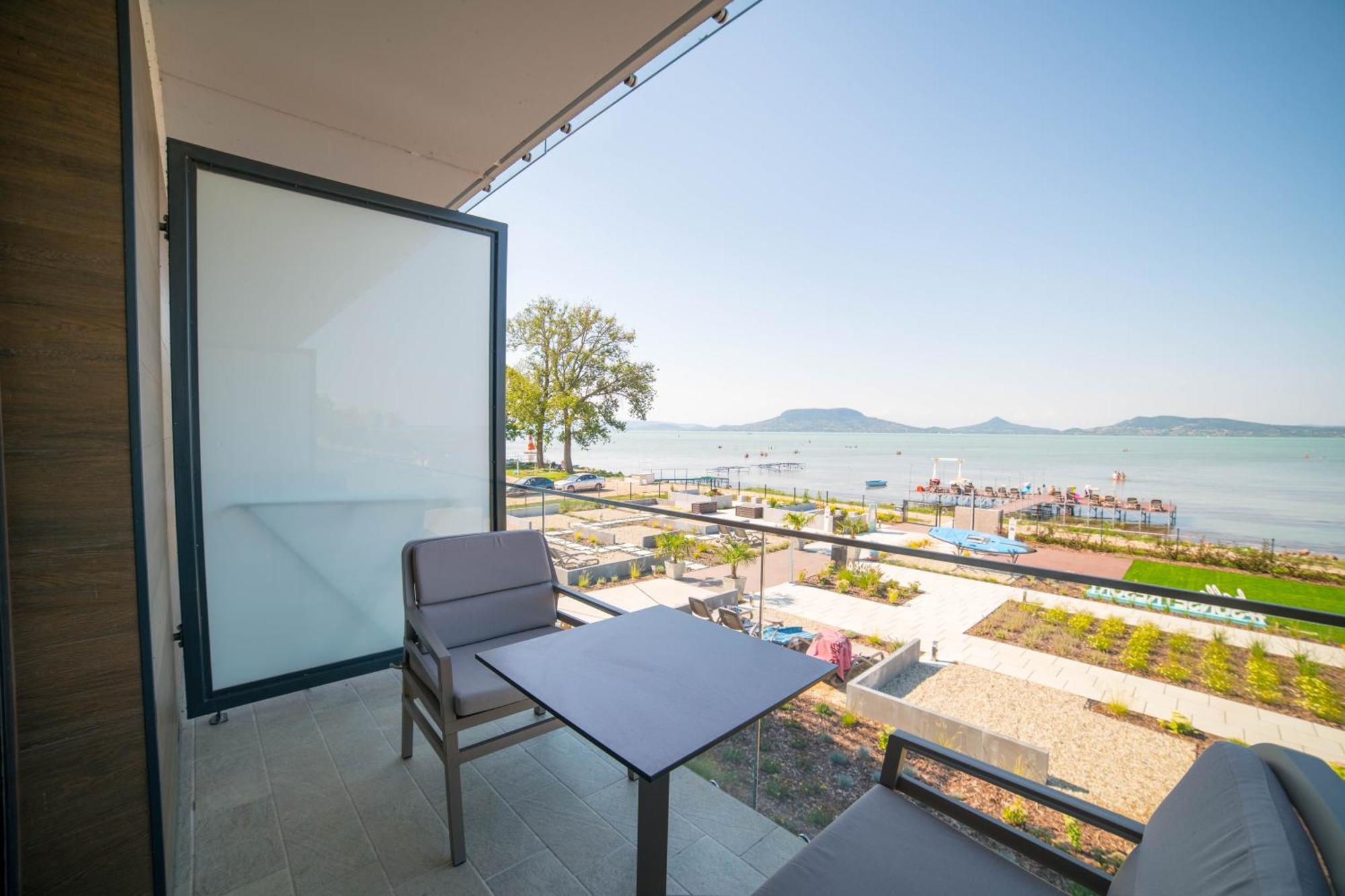 Sunset Resort - Lakeside Apartment Fonyód Екстериор снимка