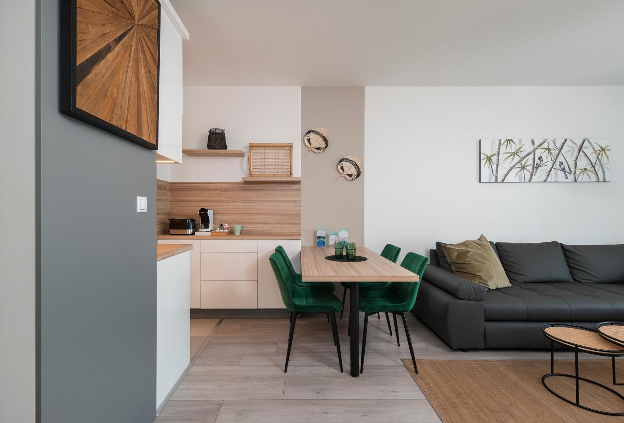 Sunset Resort - Lakeside Apartment Fonyód Стая снимка