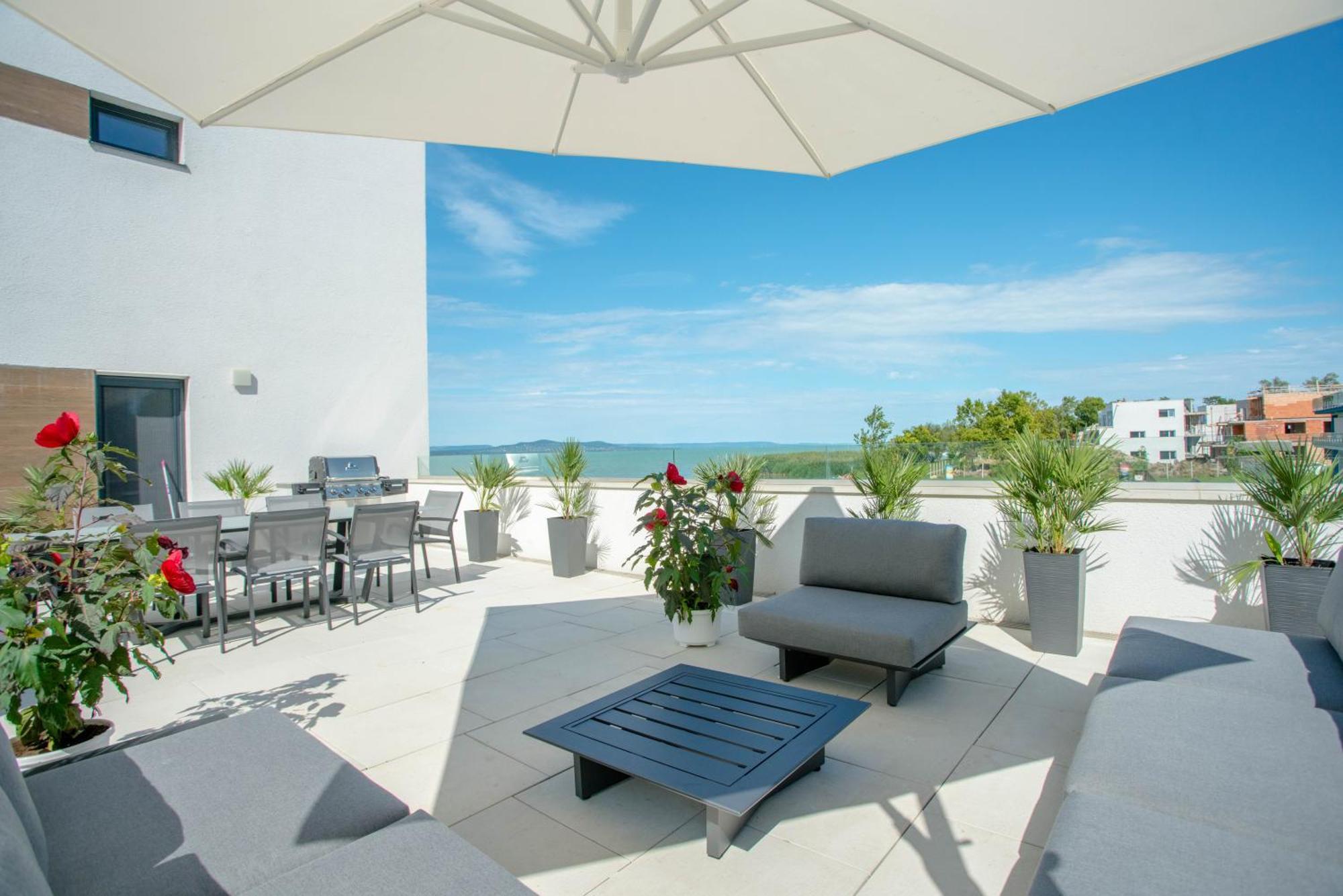 Sunset Resort - Lakeside Apartment Fonyód Екстериор снимка