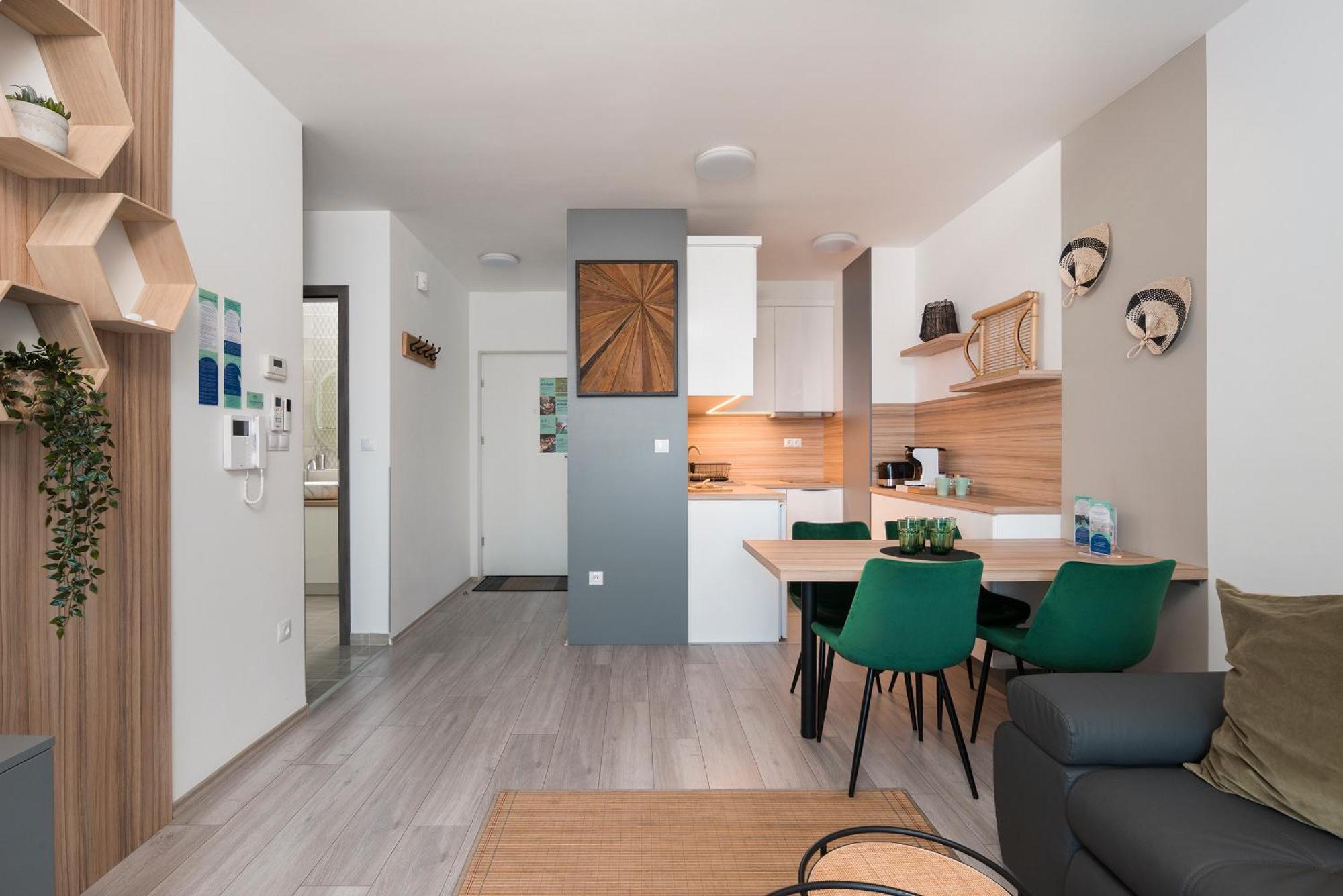 Sunset Resort - Lakeside Apartment Fonyód Стая снимка