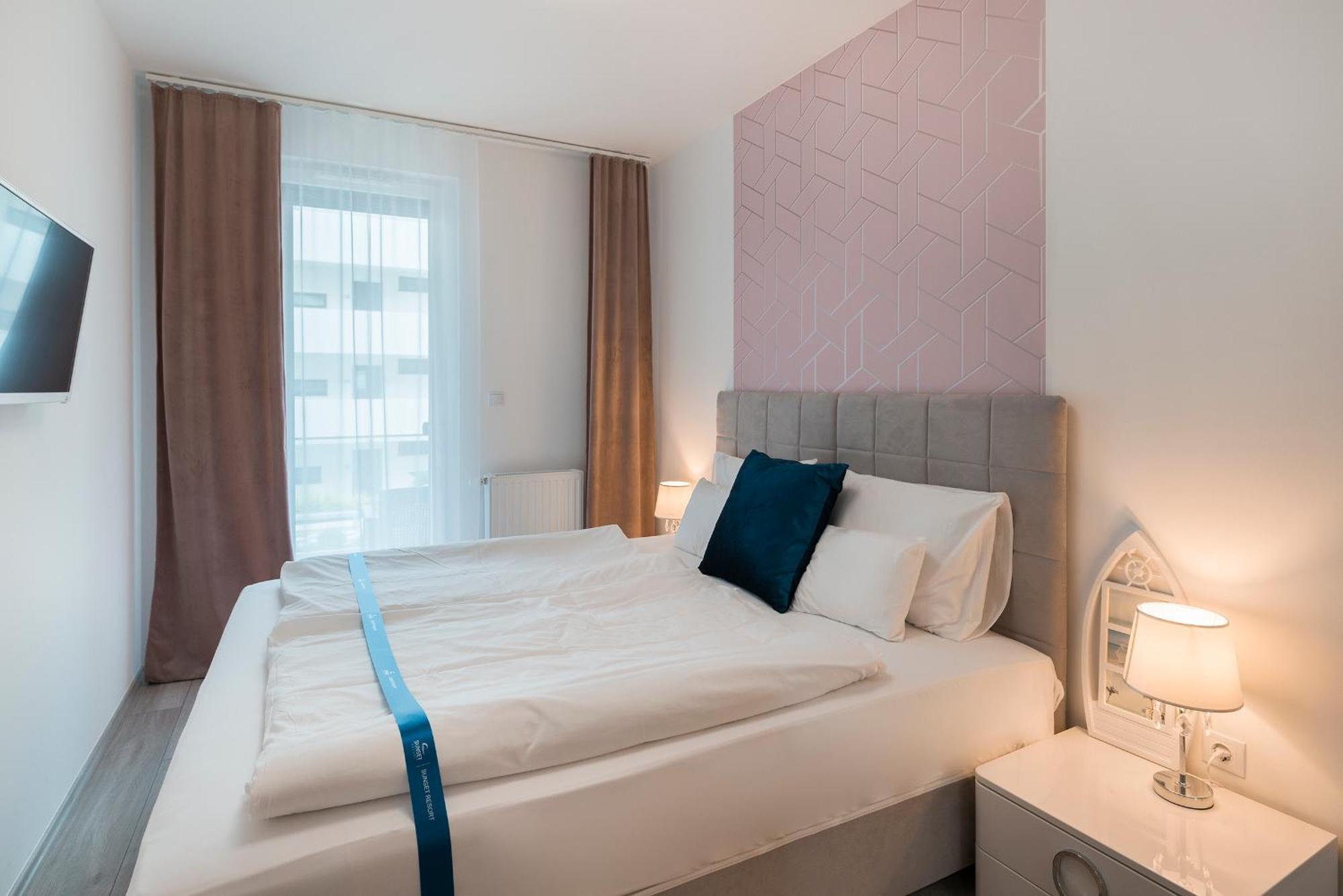 Sunset Resort - Lakeside Apartment Fonyód Стая снимка
